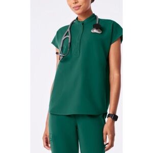 Figs Rafaela oversized scrub top Hunter green XS